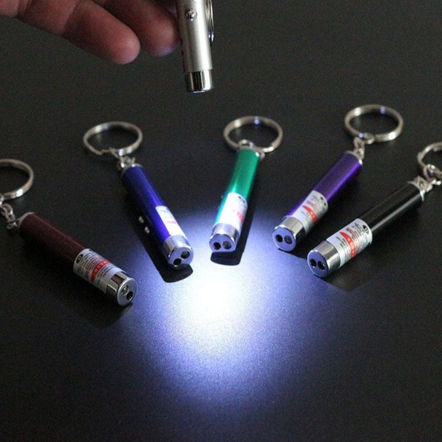 kattenlaser speelgoed multicolor led met rode laserpunt